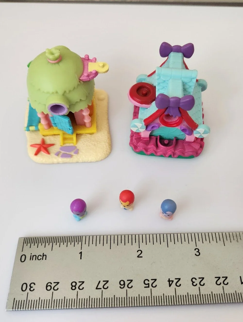 Nanables miniature playhouses and Nano character figures by Jazwares
